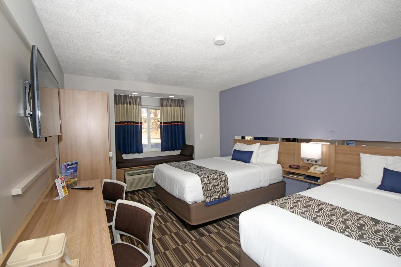 Microtel Inn By Wyndham Greensboro Exterior photo